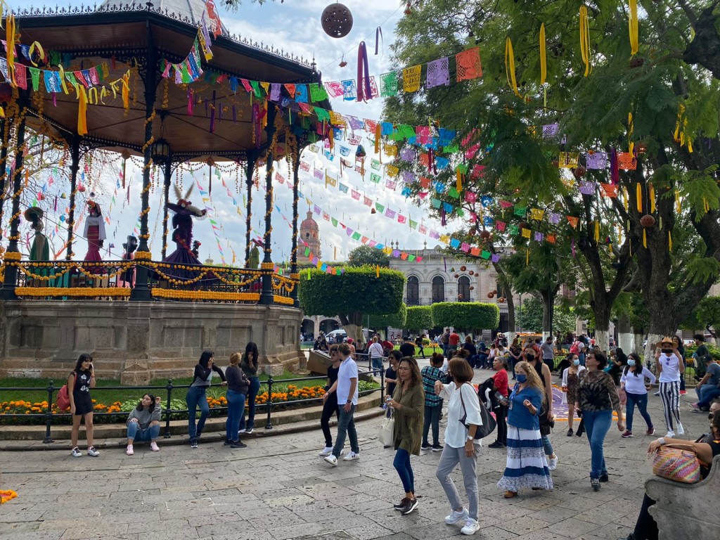 La cultura y las tradiciones se viven en Morelia. Contenedor de arte