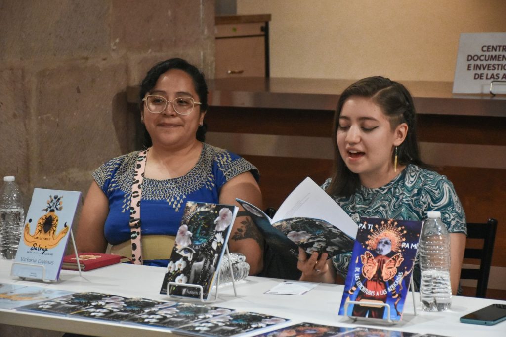 Contenedor de Arte | Yunuen Parra: escribir poesía como acto de resistencia y memoria