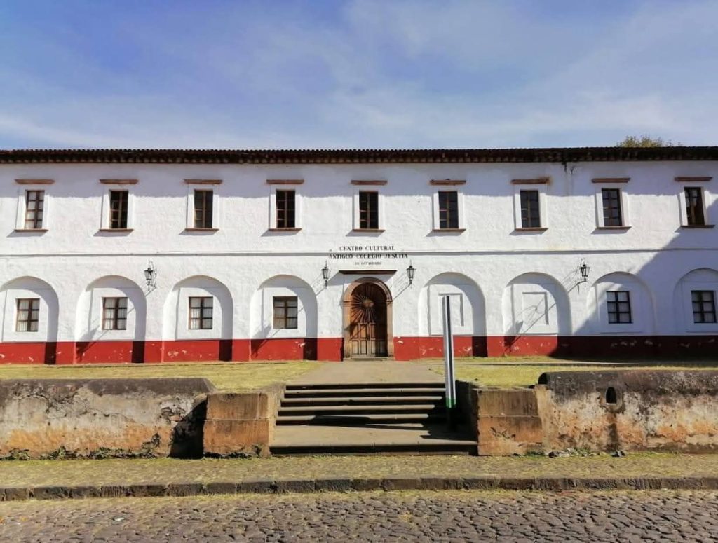 Contenedor de Arte | Haz una pausa y disfruta del arte del Antiguo Colegio Jesuita, en Pátzcuaro