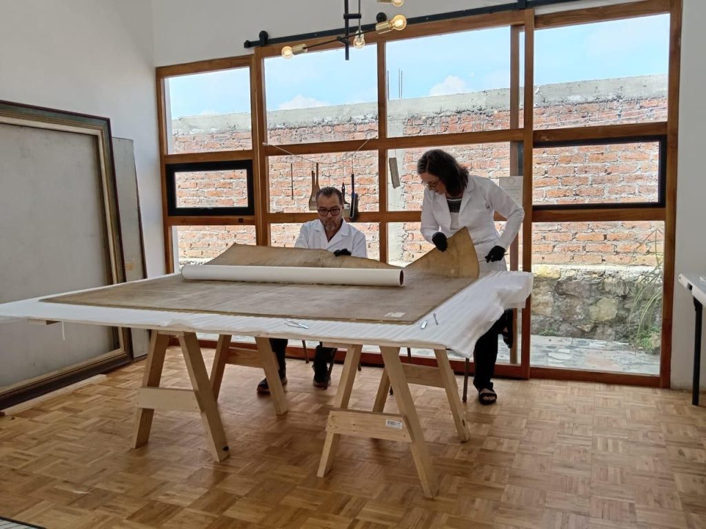 Contenedor de Arte | Restauran obras de Manuel Ocaranza y Juan O’Gorman