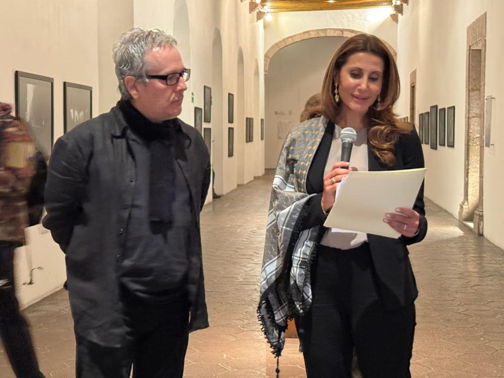 Contenedor de Arte | Embajadora de Palestina en México inaugura exposición de Khames Alrefi en el Clavijero