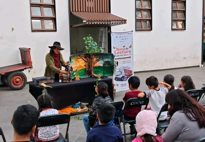 Contenedor de Arte | Ruta de Lectura llena de historias y comunidad a Pátzcuaro