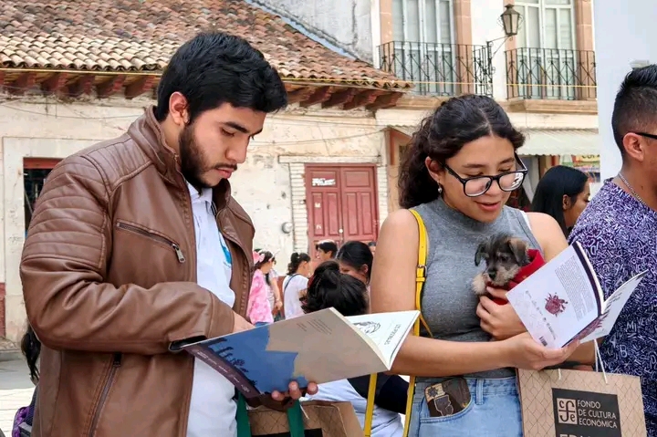Contenedor de Arte | Ruta de Lectura llena de historias y comunidad a Pátzcuaro