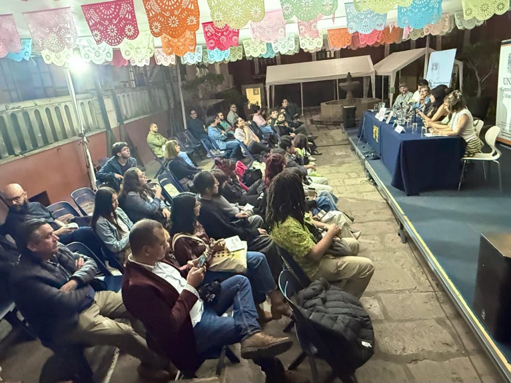 Contenedor de Arte | Nuevas voces de la poesía mexicana se reúnen en Michoacán