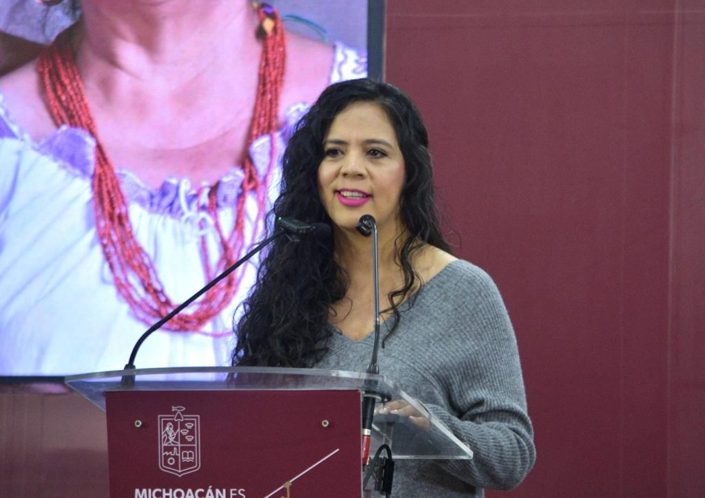 Contenedor de Arte | La indumentaria tradicional brillará en el Tianguis de Domingo de Ramos