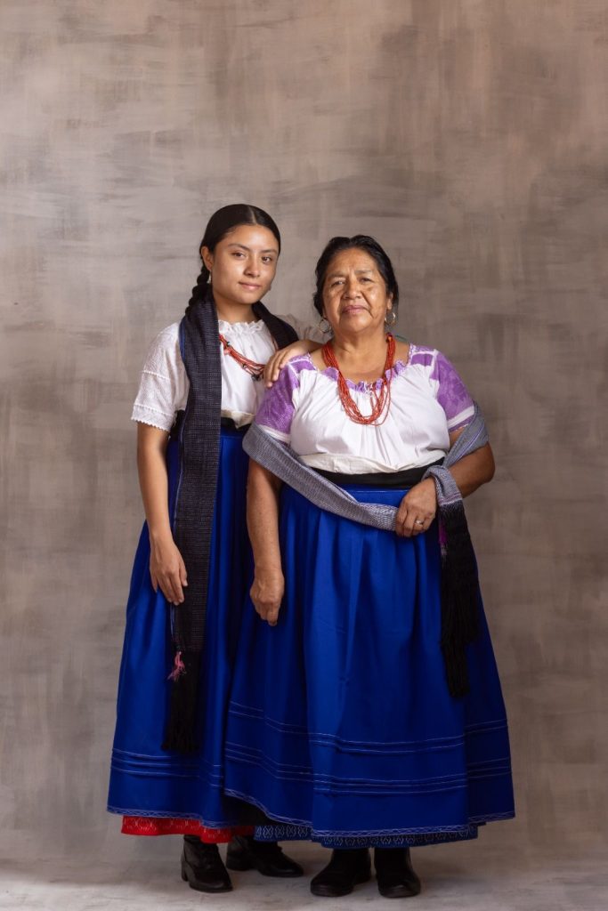 Contenedor de Arte | La indumentaria tradicional brillará en el Tianguis de Domingo de Ramos