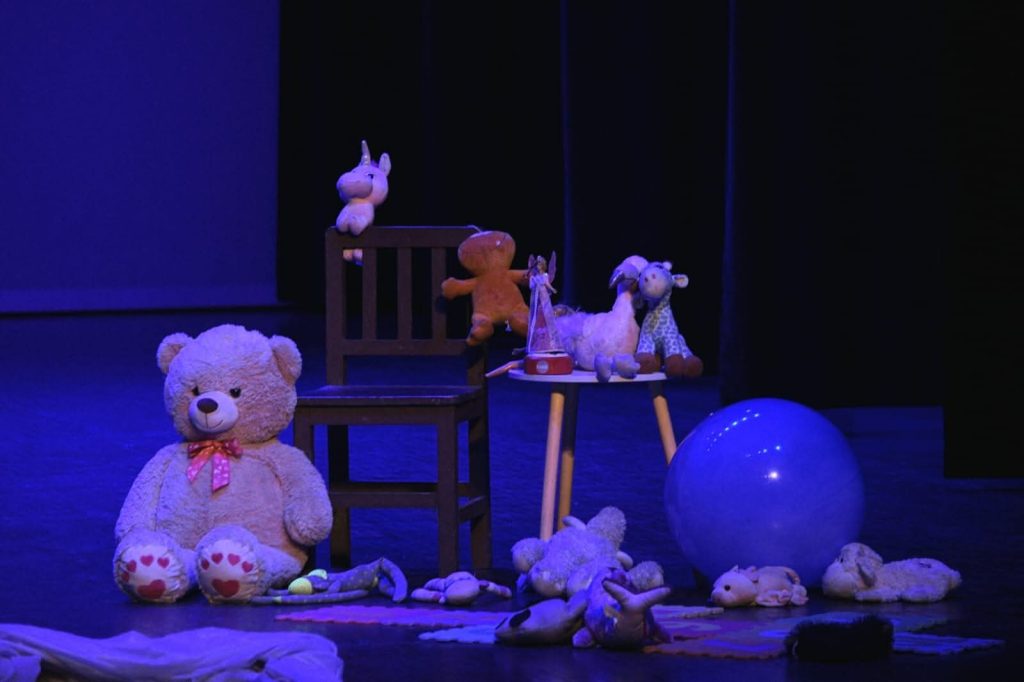 Contenedor de Arte | ¡A escena! Forma parte del dia mundial del Teatro a traves de esta convocatoria Contenedor de Arte | ¡A escena! Forma parte del dia mundial del Teatro a traves de esta convocatoria