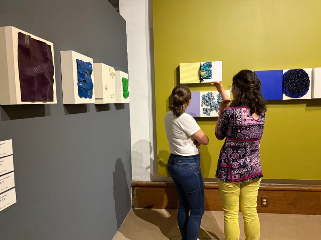Contenedor de Arte | Arte contemporáneo y simbolismo marcan el arranque de año expositivo en Clavijero