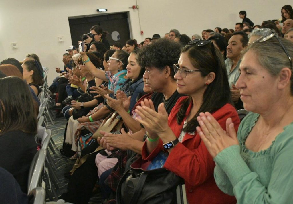 Contenedor de Arte | Voces lectoras se reúnen en el Encuentro Estatal de Clubes y Salas de Lectura