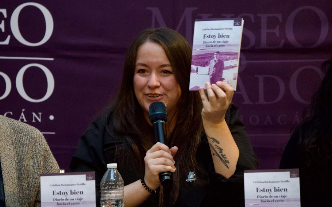 Contenedor de Arte | Cristina Bustamante presenta libro seleccionado en Palabras de Colibr