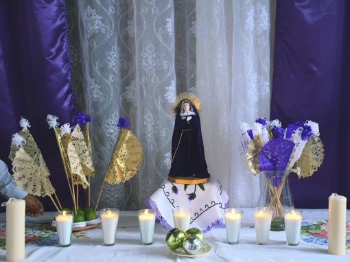 ¿Conoces el simbolismo del Altar de Dolores? Aquí te lo contamos ¿Conoces el simbolismo del Altar de Dolores? Aquí te lo contamos