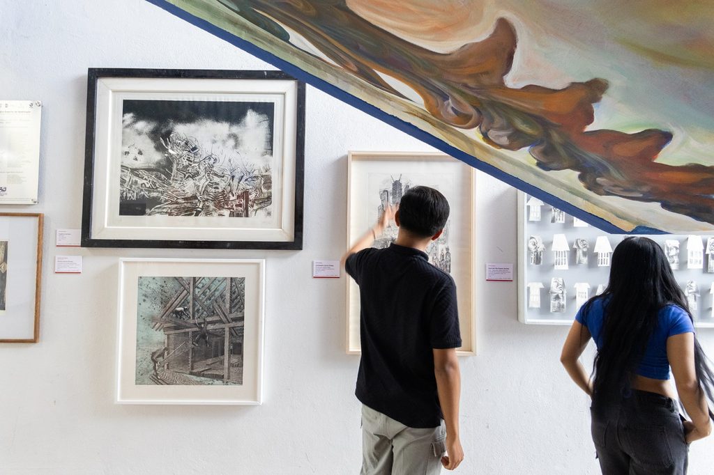 Contenedor de Arte | Llega a Apatzingán la exposición “Memoria y Materia” de la Bienal Alfredo Zalce